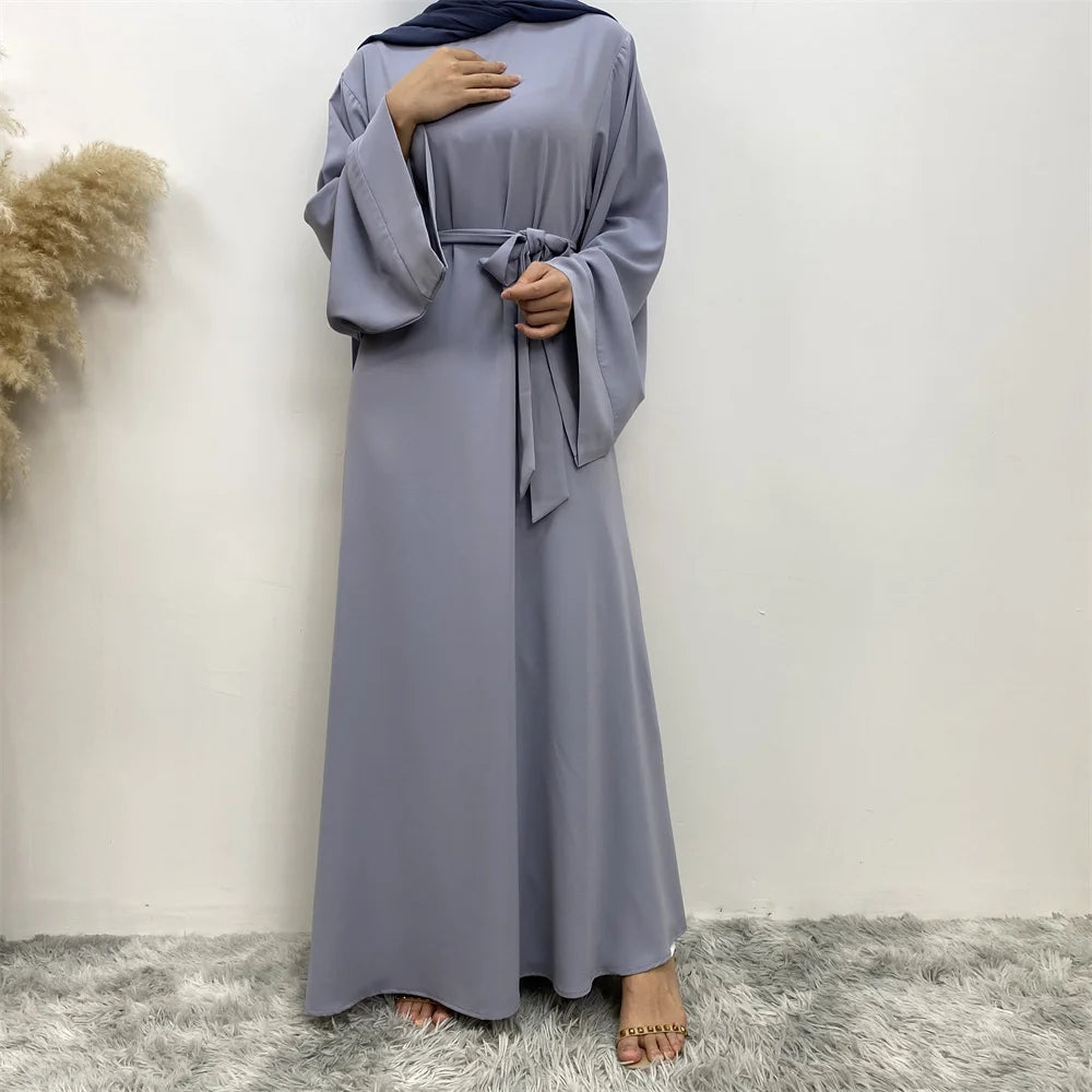 Abaya cintrée classique